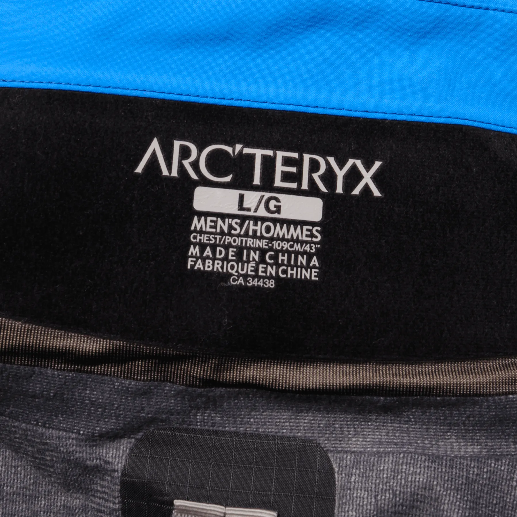 ARCTERYX GORE-TEX PRO JACKET SIZE LARGE