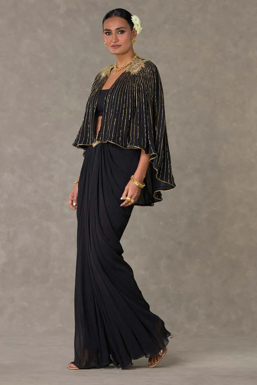 Black Neel-Kamal Embroidered Cape Set Co-ord Set