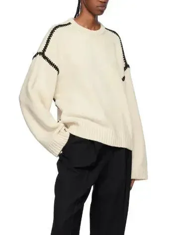 Cashmere and Wool Stitch Contrast Sweater in White