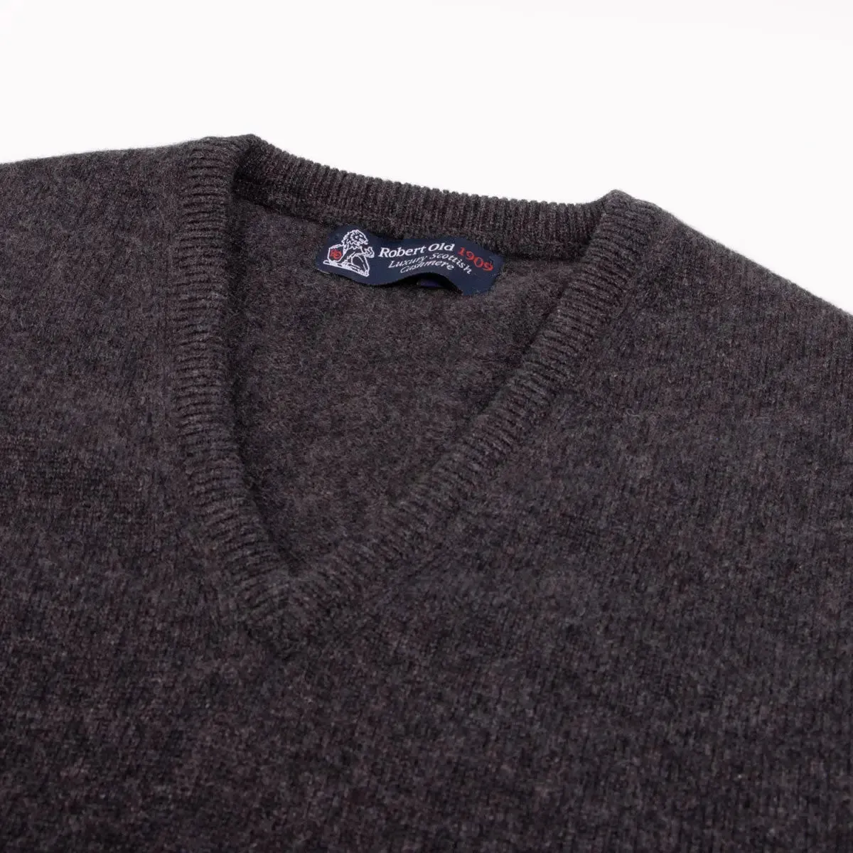 Charcoal Tobermorey 4ply V-Neck Cashmere Sweater