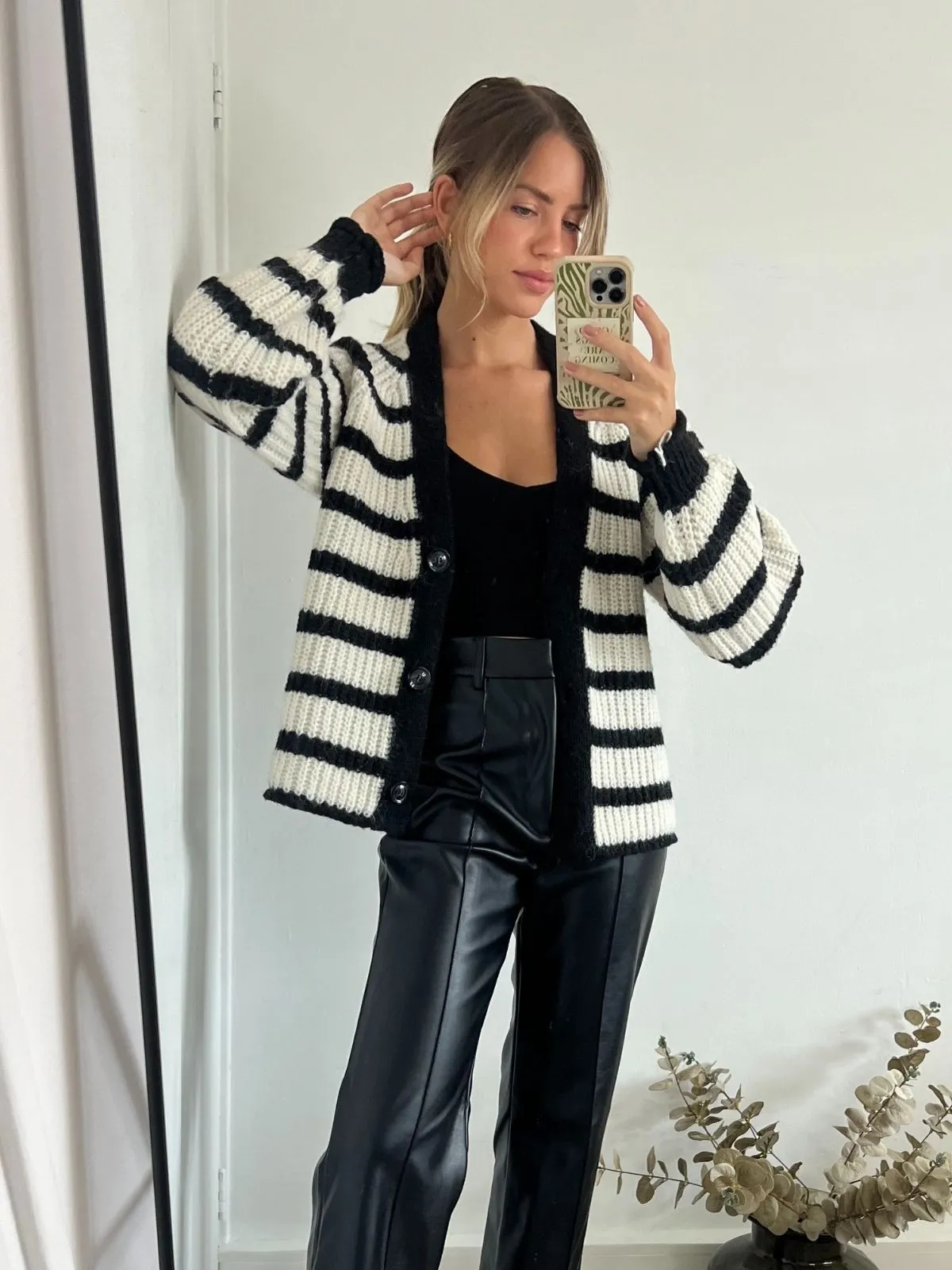 Meredith cosy Striped Oversized Cardigan / Black & White