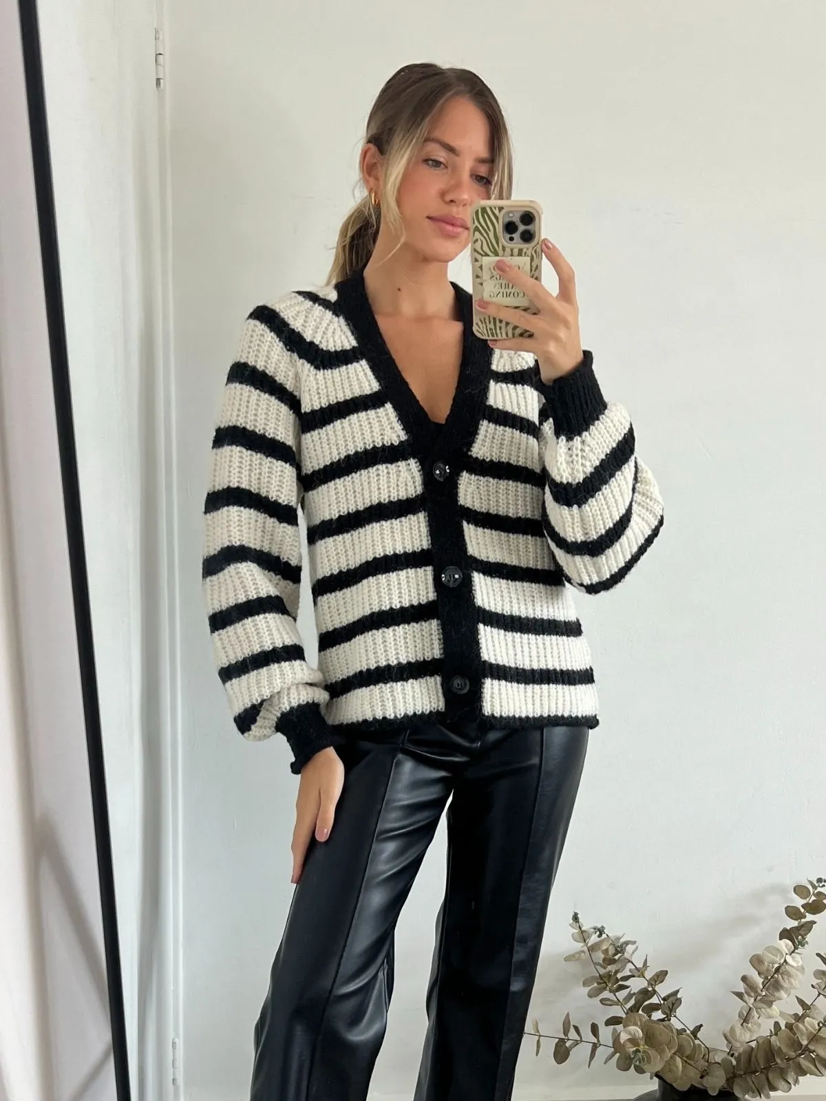 Meredith cosy Striped Oversized Cardigan / Black & White