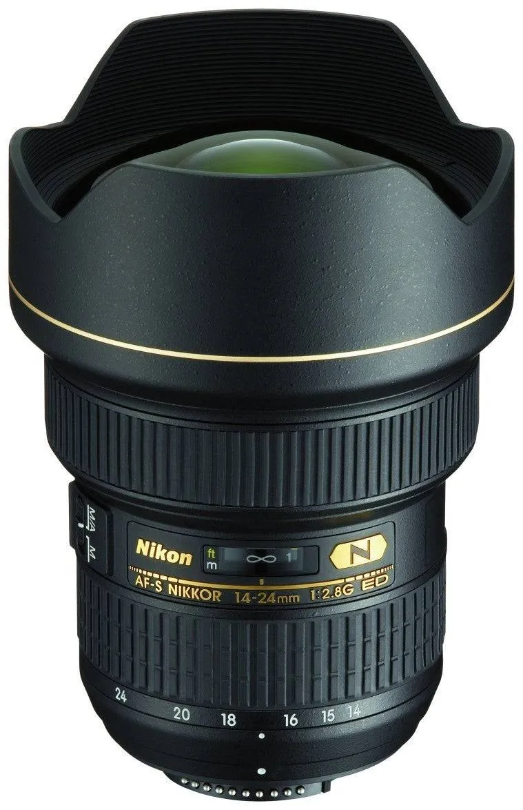 Nikon AF-S NIKKOR 14-24mm f/2.8G ED Lens Starter Kit