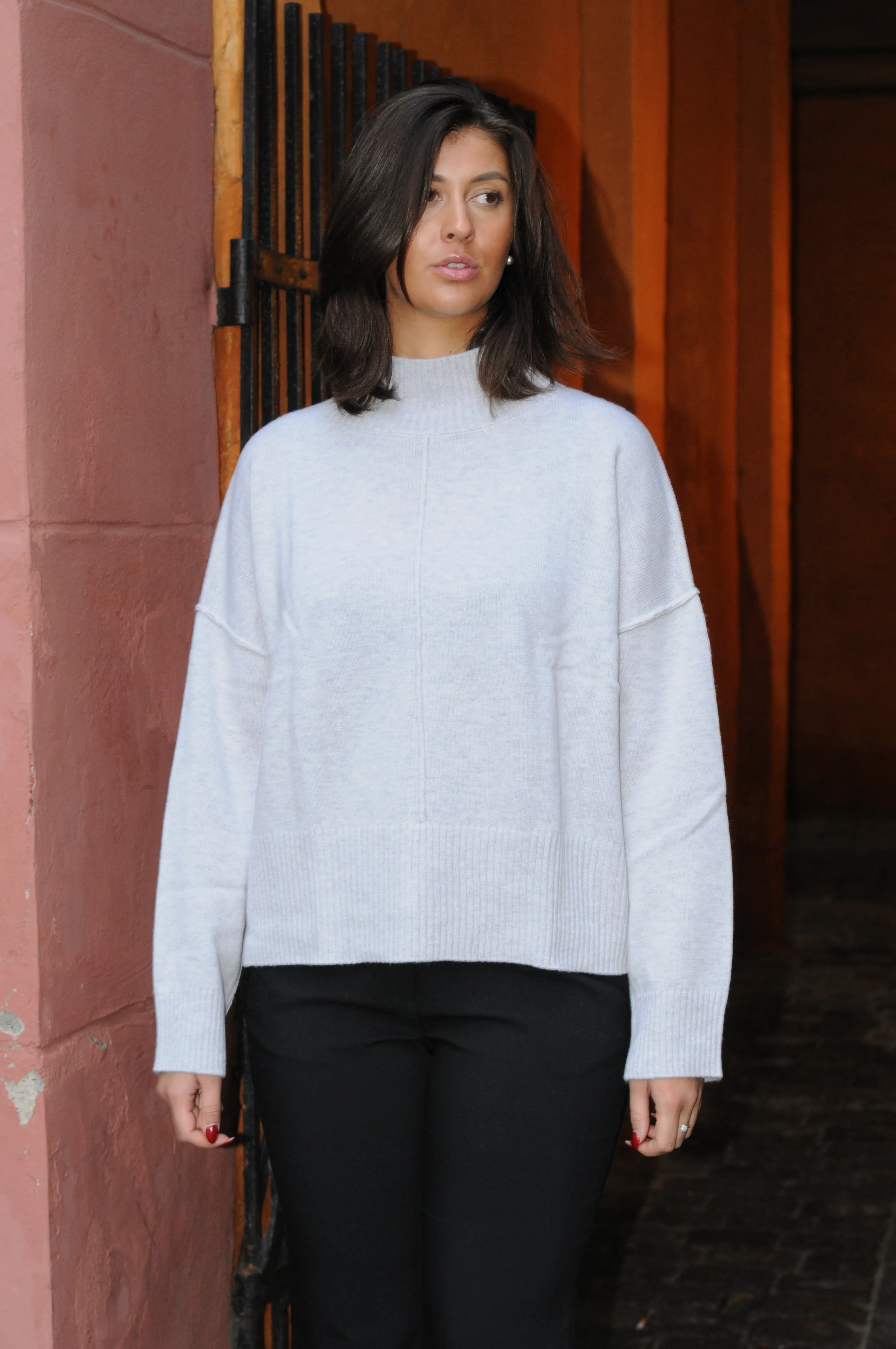 SY-23080 Sweater - 100% Wool - Accessories - Light Grey